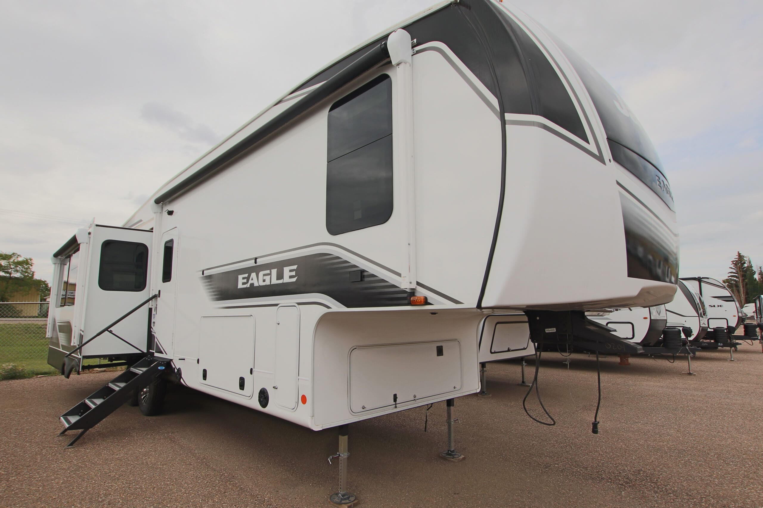 2025 Jayco Eagle 321 RSTS | Sellers RV in Lloydminster